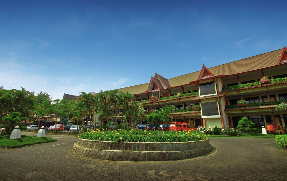 Kusuma Agrowisata Resort & Convention Malang Zewnętrze zdjęcie